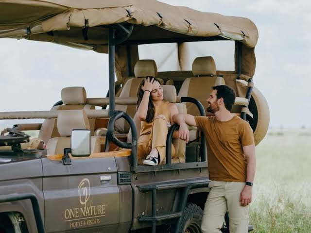 Budget Safari vs Luxury Safari Rwanda