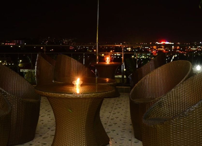 Five to Five Hotel