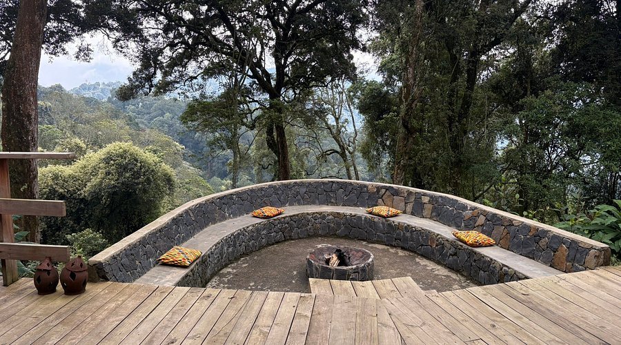 Munazi Lodge